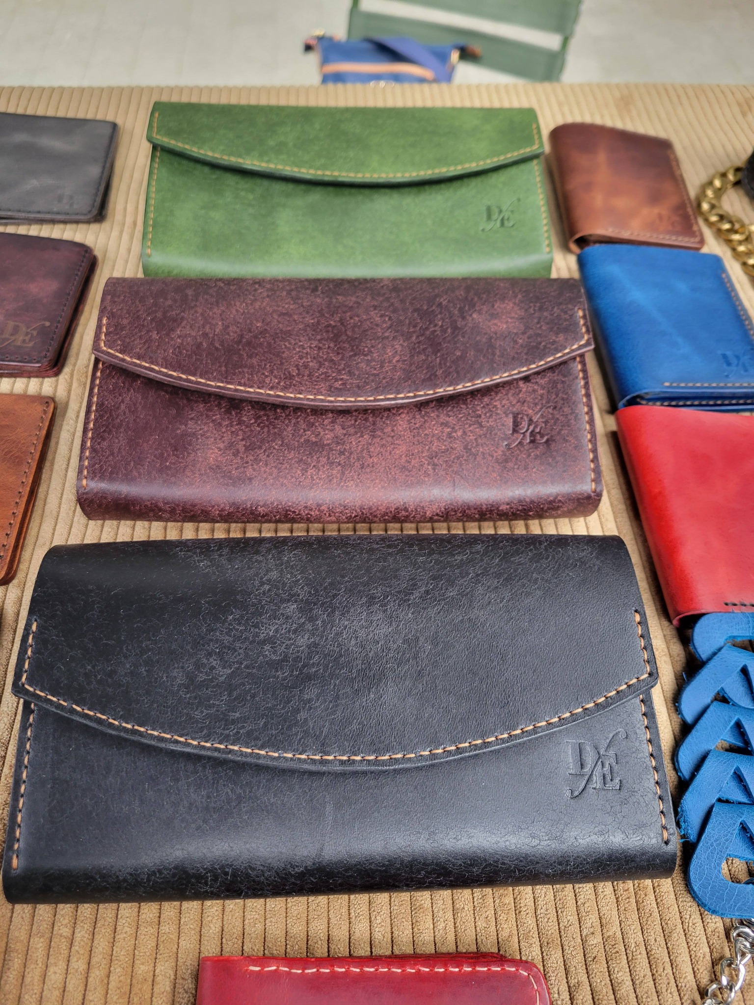 ხელნაკეთი ნივთები 