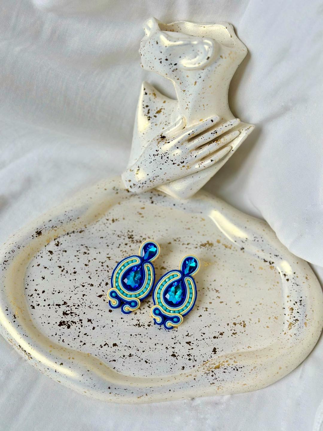 TA'S • accessories • 